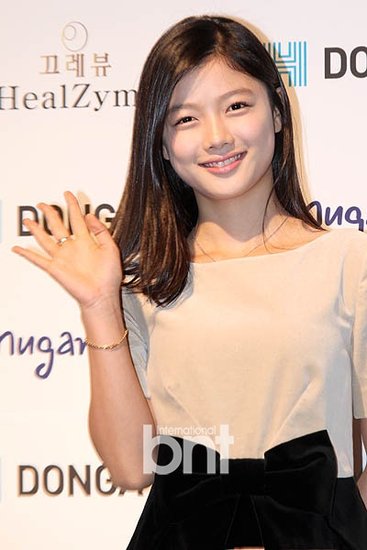 韩国童星金有贞 确定出演新剧《黄金彩虹》