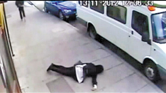 虚拟暴力变成现实:“击倒”游戏的致命祸害