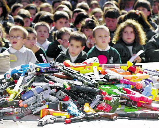 虚拟暴力变成现实:“击倒”游戏的致命祸害