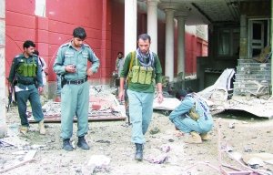 印度驻阿富汗领事馆遭遇爆炸袭击 致30人死伤