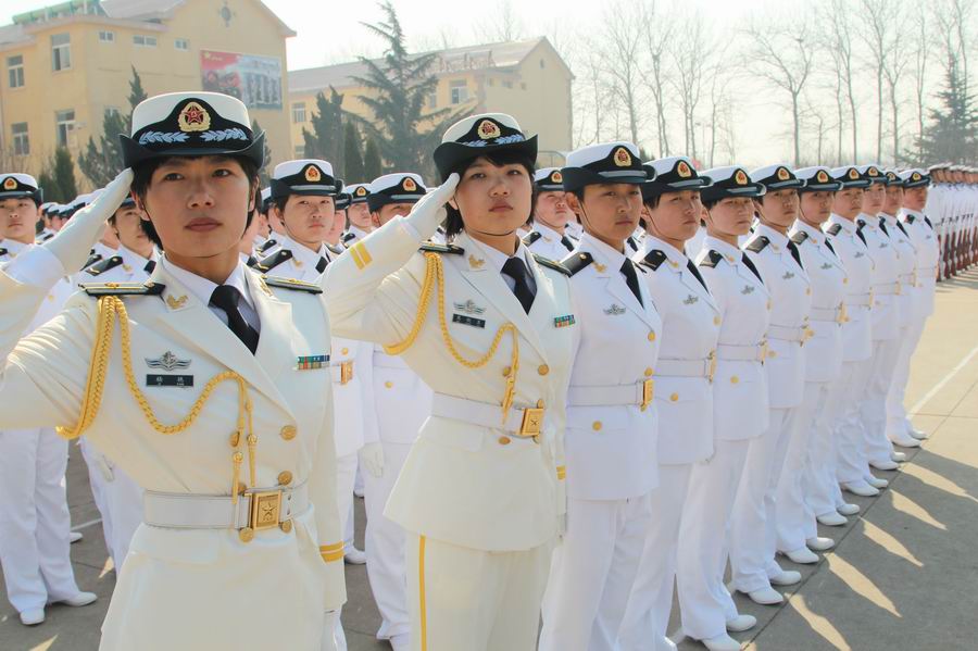 ���д���Ů�±����鱱������