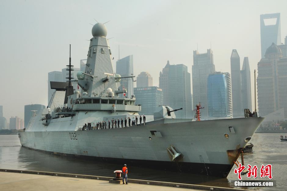 Ӣ����ǿ45�������뿪�Ϻ���